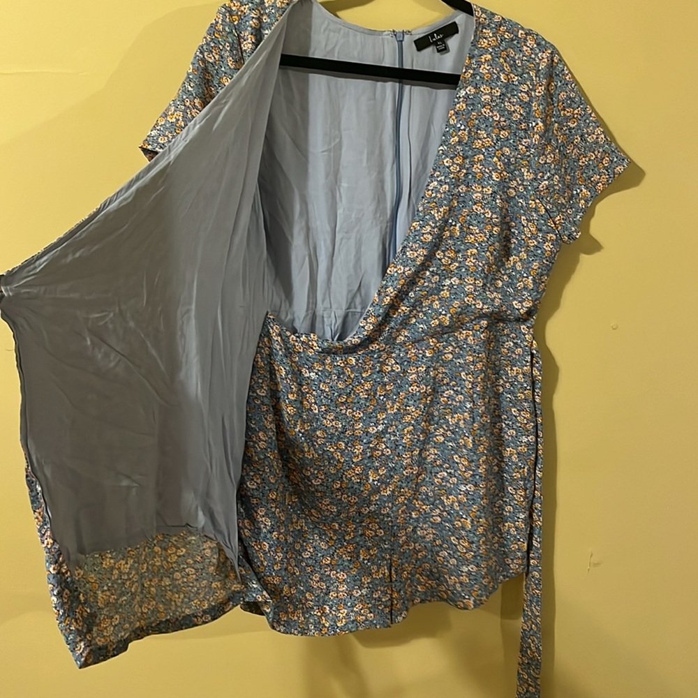 Lulu’s Floral Wrap Romper - Picture 6 of 8